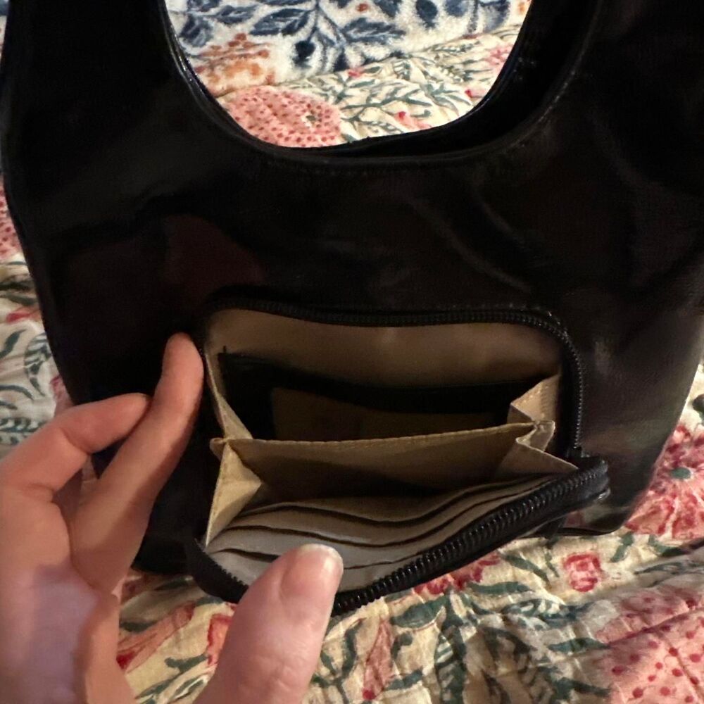 90s Black Patent Leather Nine West Purse with Mirror Accessory - Picture 5 of 6